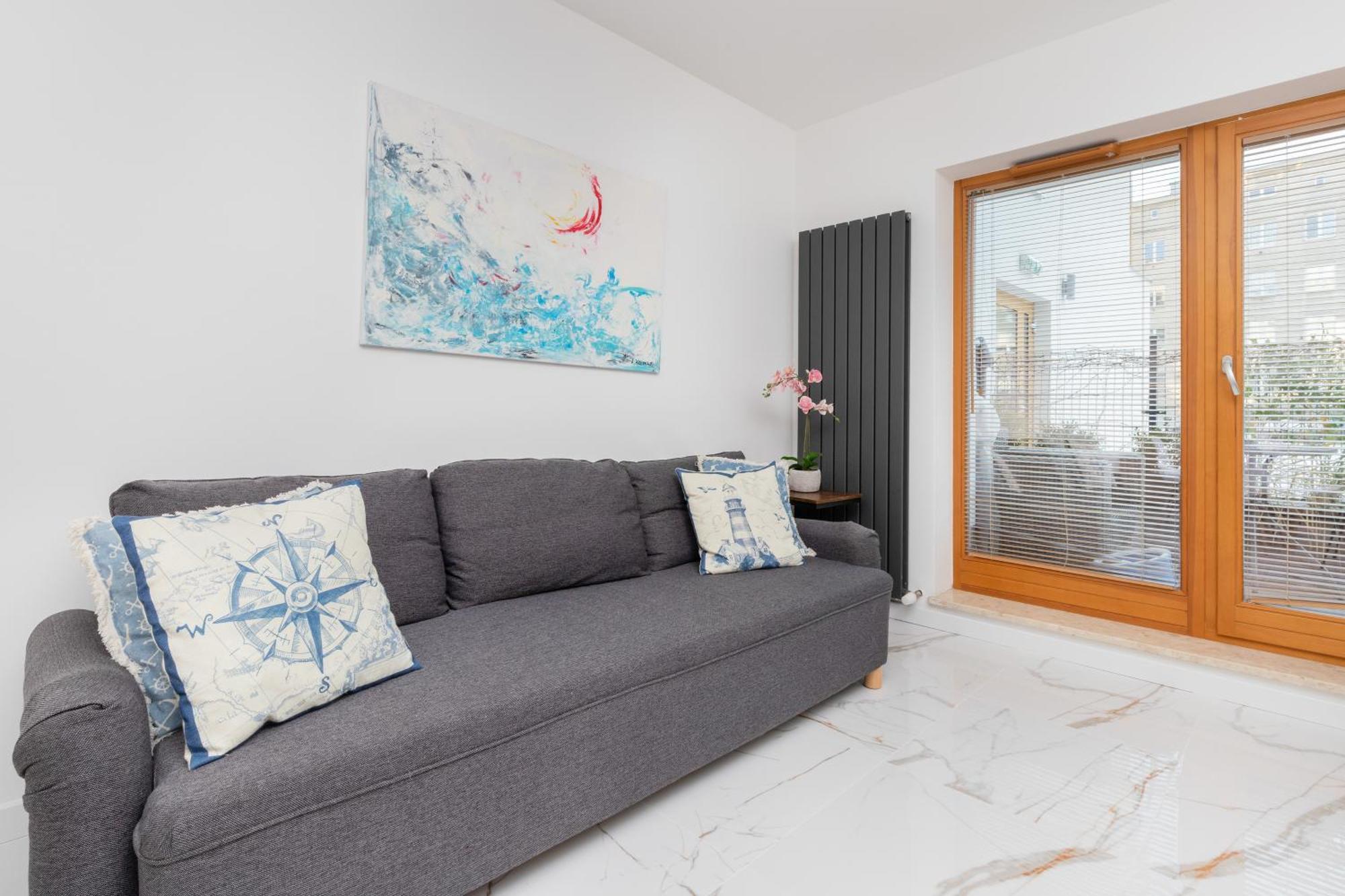 Batorego 7 Apartament With Terrace & Parking Downtown Gdynia By Renters Exterior photo